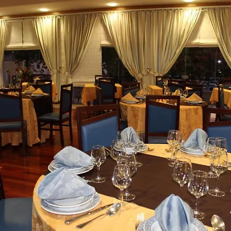 Hotel Aj Chaves
